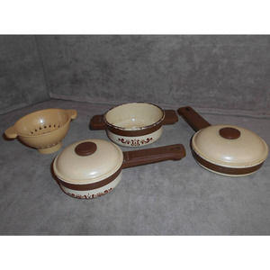 Vintage Ohio Art Co CoQueval Pots w/Lids & Colander Pfaltzgraff Village Pattern